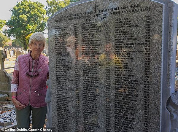 Пенсионерка из Ирландии нашла родную мать после 60 лет поисков (фото) Пенсионерка из Ирландии нашла родную мать после 60 лет поисков (фото)