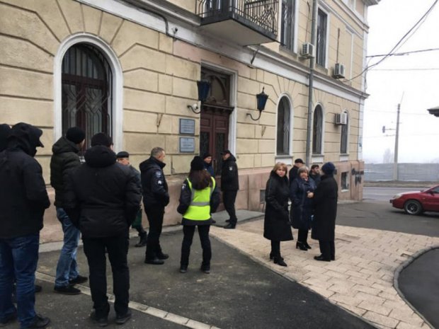 Боротьба систем: чому в державних медичних установах оголошують війну Уляні Супрун