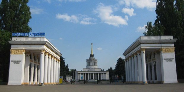 Голобородько VS Зеленський: як Слуга народу підіймає собі рейтинг