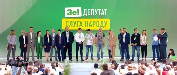 Голобородько VS Зеленський: як Слуга народу підіймає собі рейтинг