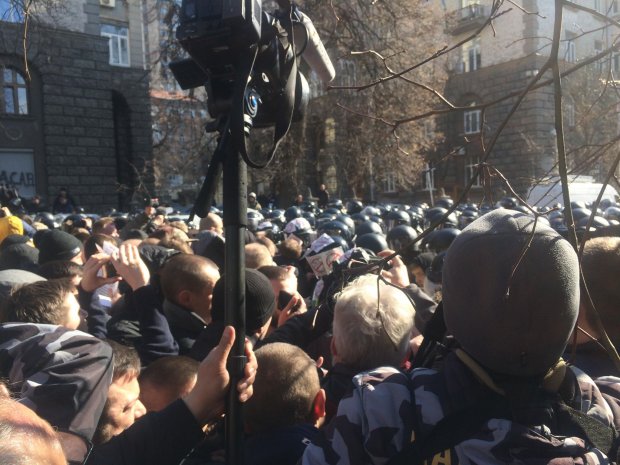 Головні новини 9 березня: Акції проти Гладковських і російський поет Шевченко у Криму