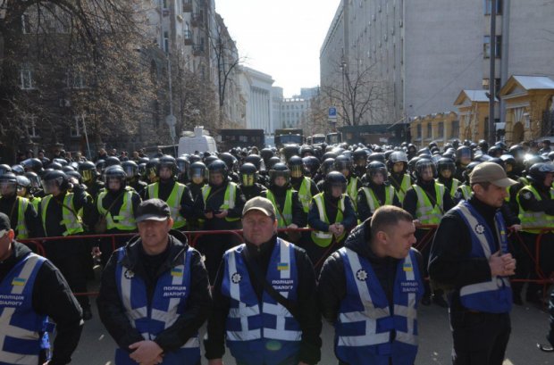 Головні новини 9 березня: Акції проти Гладковських і російський поет Шевченко у Криму