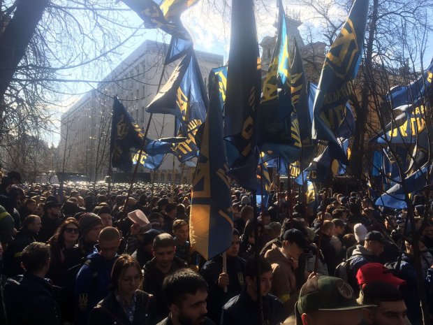 Головні новини 9 березня: Акції проти Гладковських і російський поет Шевченко у Криму