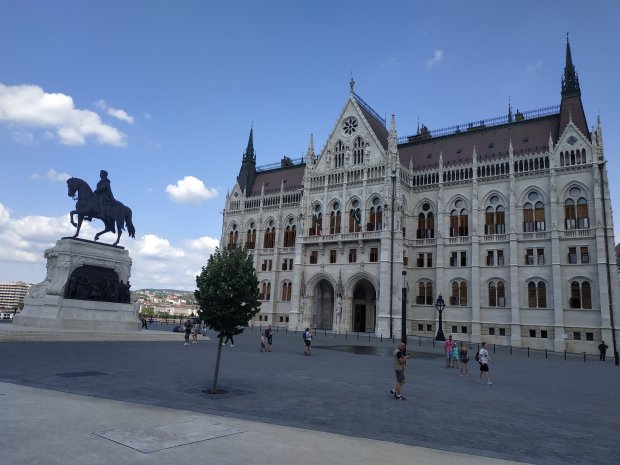 Горшок в дирє і йожик под діваном: практичні поради туристу, як перетравити Будапешт