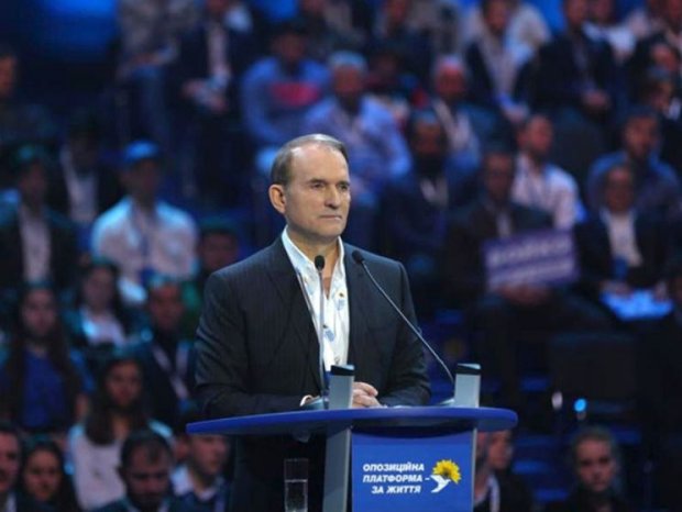 Луценко, Медведчук та кримінальні авторитети: які ще козирі у руках Порошенка