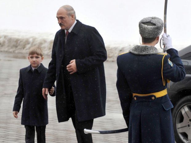 Лукашенко устал. Может, теперь Беларусь заживет?