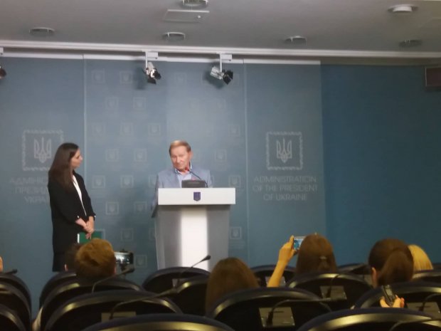 Ніякої економічної блокади Донбасу немає: Кучма виступив на брифінгу в АП