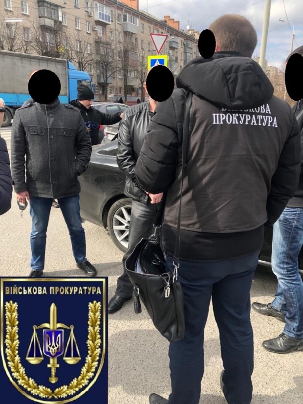 На Дніпропетровщині затримали мера на хабарі у 30 тисяч доларів