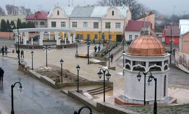 Подорожі Україною: неповторні місця Чернівеччини, які надихають красою