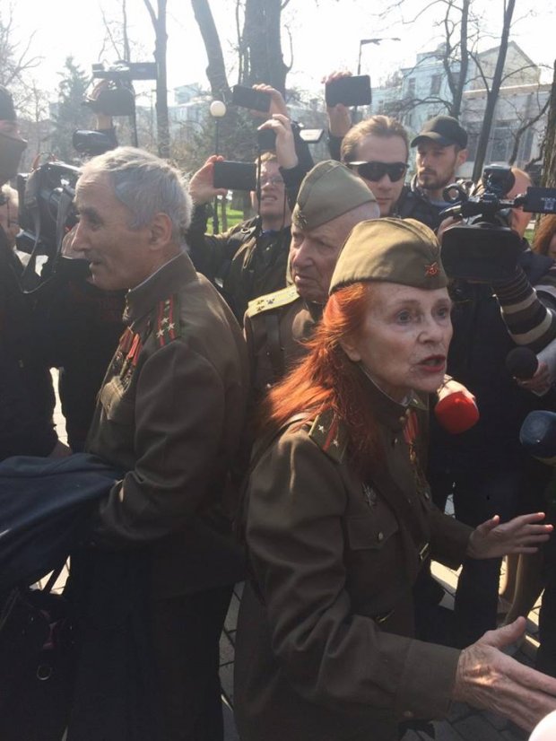 Репетиція 9 травня за російським сценарієм: як працює пропаганда
