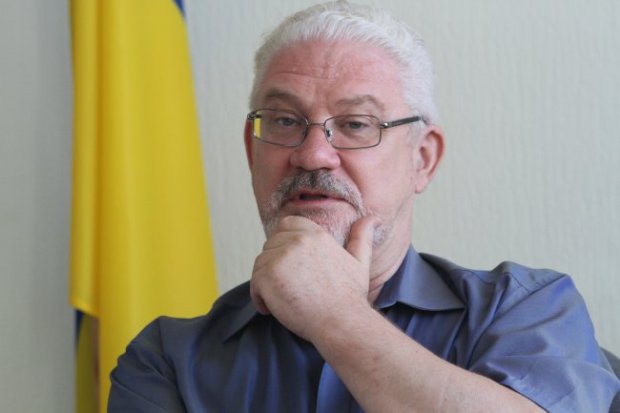 Реванш регіоналів: навіщо Порошенко тримає в судах кадри Януковича