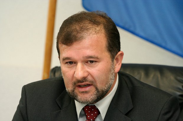 Що приховують символічні об’єднання партій перед виборами