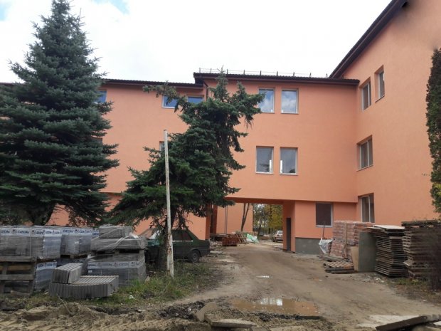 Схеми Януковича живуть і процвітають, або Чому за промахи будівельників покарали лікарів