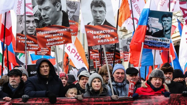 У Росії влаштували масові марші пам’яті Нємцова: учасники скандують Україно, ми з тобою