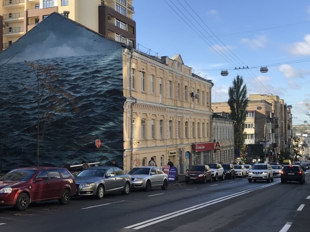 Украинские экстремисты, или как в Украине попадаешь из крайности в крайность