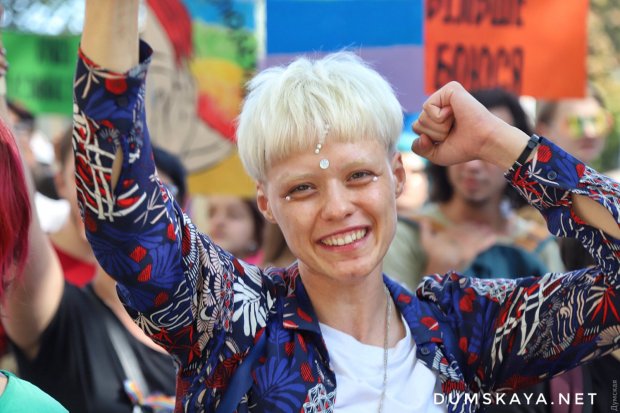 В Одесі провели Марш рівності, не обійшлося без конфліктів: яскраві фото і відео