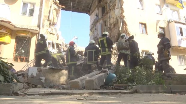 Вони всі були поламані, – очевидець розповів, як витягував людей після обвалу у Дрогобичі