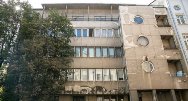 Зразковий модерністичний будинок на Герцена у Львові: зовні і зсередини