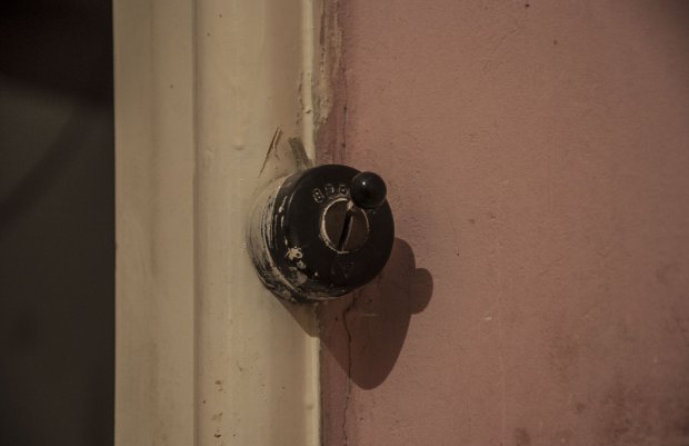 Зразковий модерністичний будинок на Герцена у Львові: зовні і зсередини