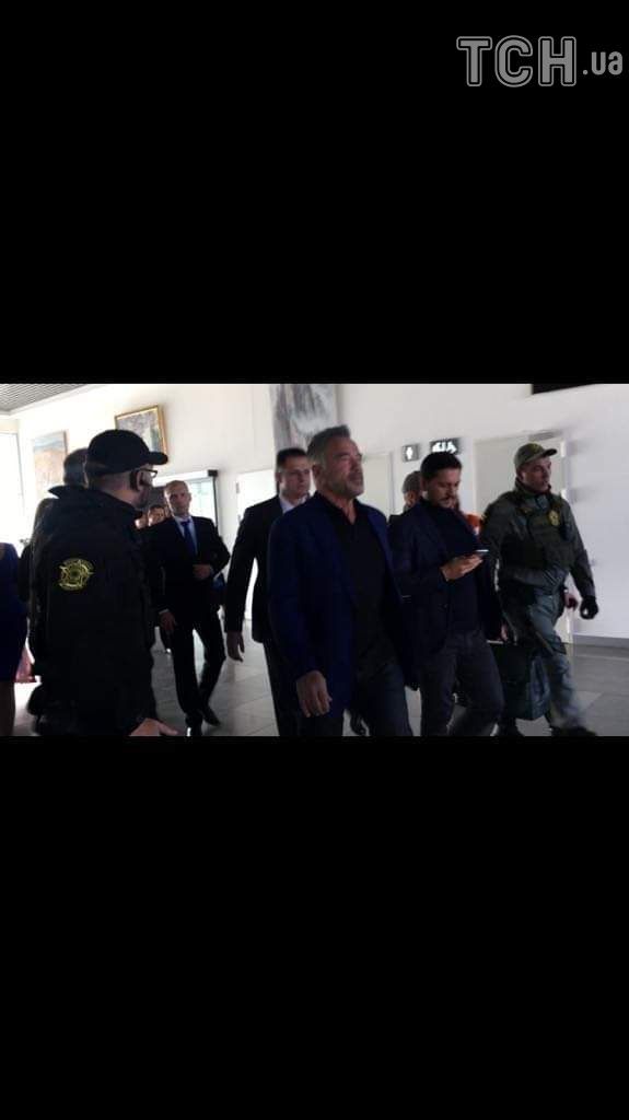 Арнольд Шварценеггер прибыл в Киев