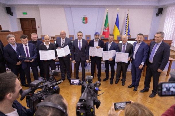 АрселорМиттал Кривой Рог профинансирует строительство онкоцентра