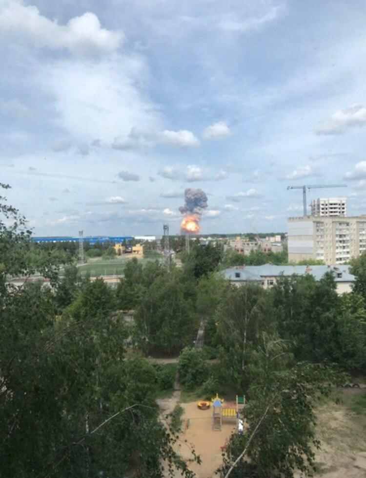 ЧП на KOZAK Fest, снос памятника Жукову и взрывы на заводе в РФ: Главное за выходные