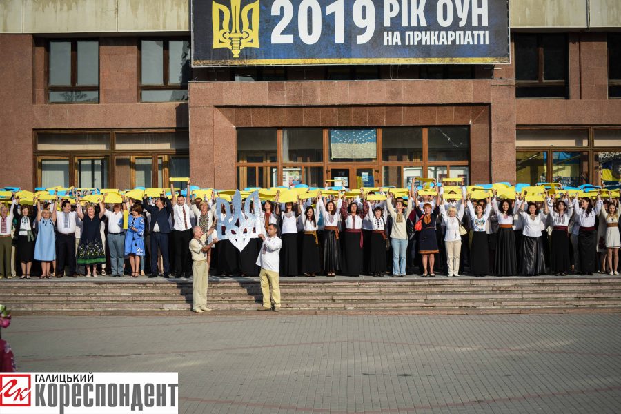 День флага в Украине: как отпраздновали в Одессе, Харькове и Ивано-Франковске (ФОТО, ВИДЕО)