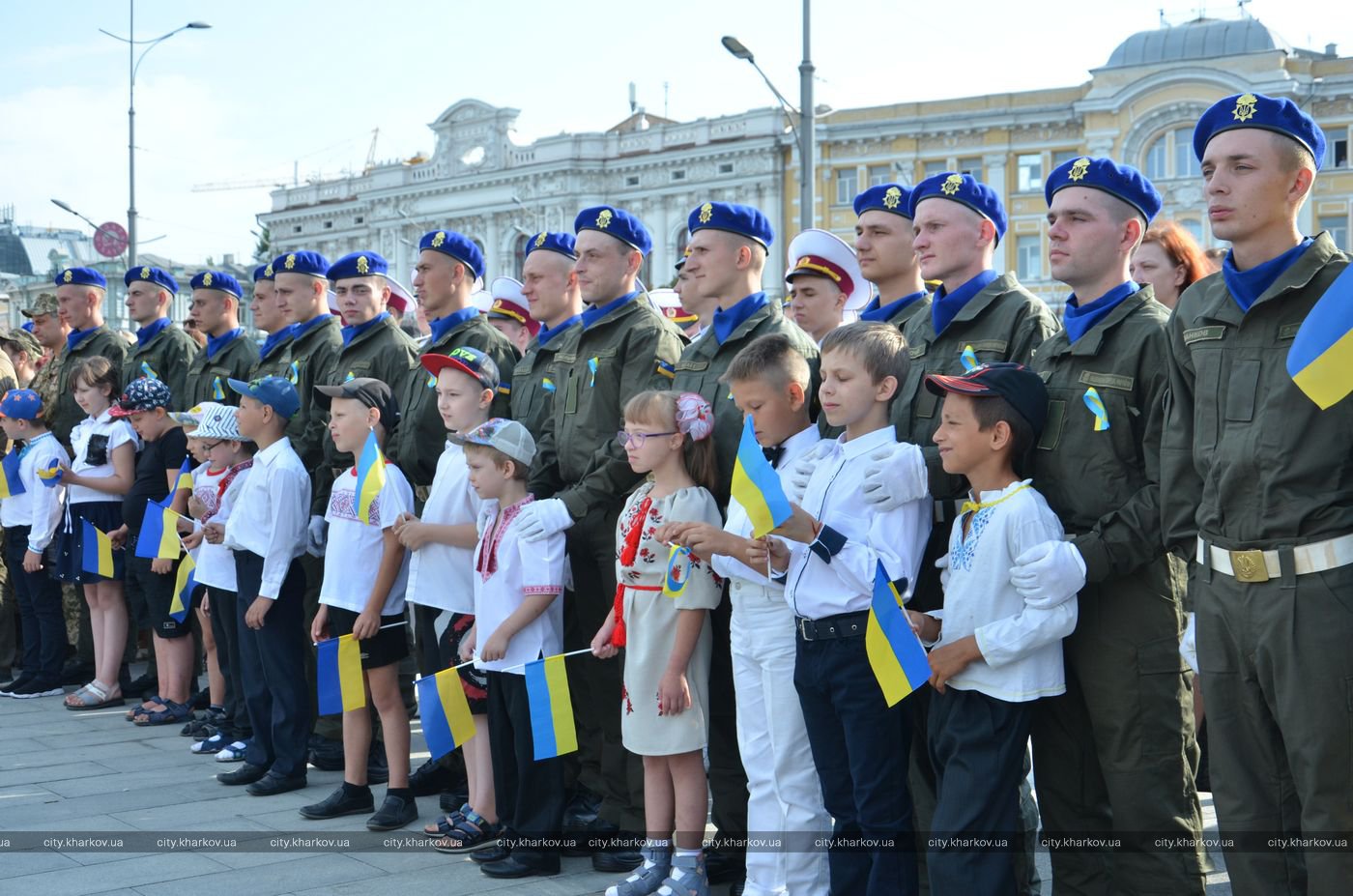 День флага в Украине: как отпраздновали в Одессе, Харькове и Ивано-Франковске (ФОТО, ВИДЕО)