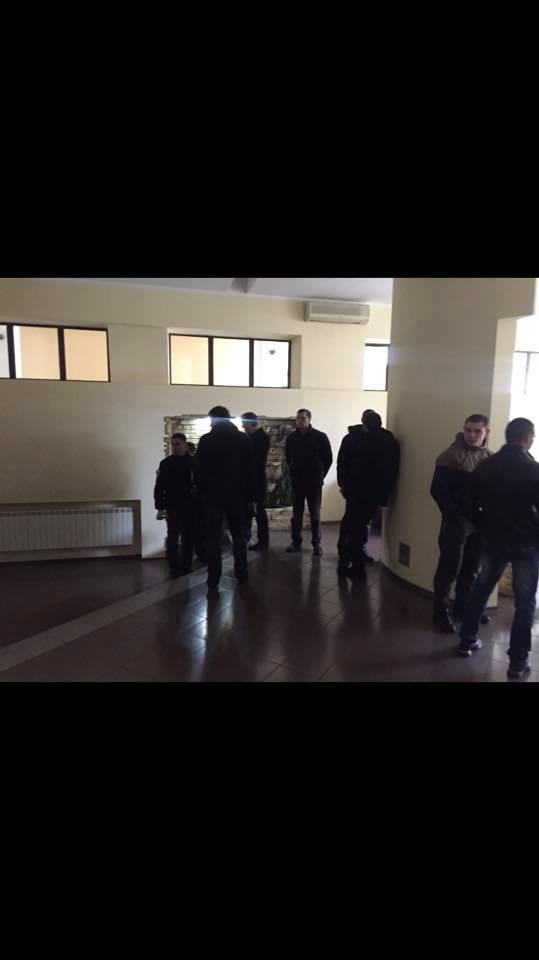Детективы НАБУ пришли с обыском к сыну Авакова