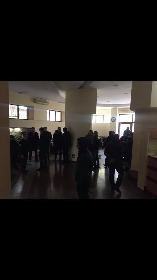 Детективы НАБУ пришли с обыском к сыну Авакова