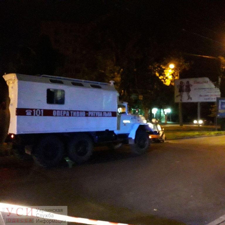 ДТП в Одессе: ночные «гонки» с полицией завершились смертельной аварией для водителя BMW (ФОТО)