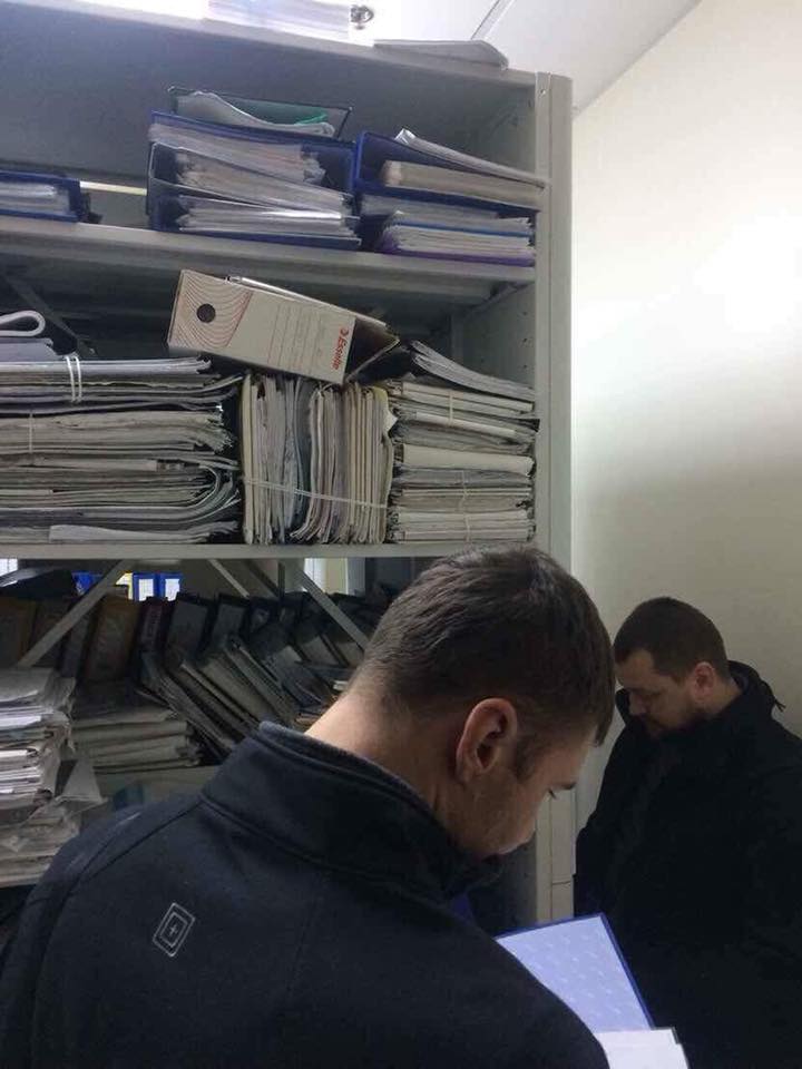 Экс-директора НСК Олимпийский подозревают в растрате 27 млн грн при покупке кресел для Евро-2012