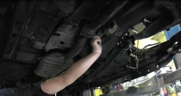 Эксперты изучают автомобиль, в котором погиб Шеремет: опубликованы фото