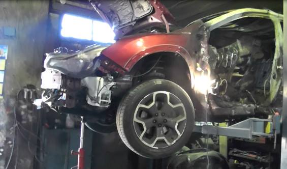 Эксперты изучают автомобиль, в котором погиб Шеремет: опубликованы фото