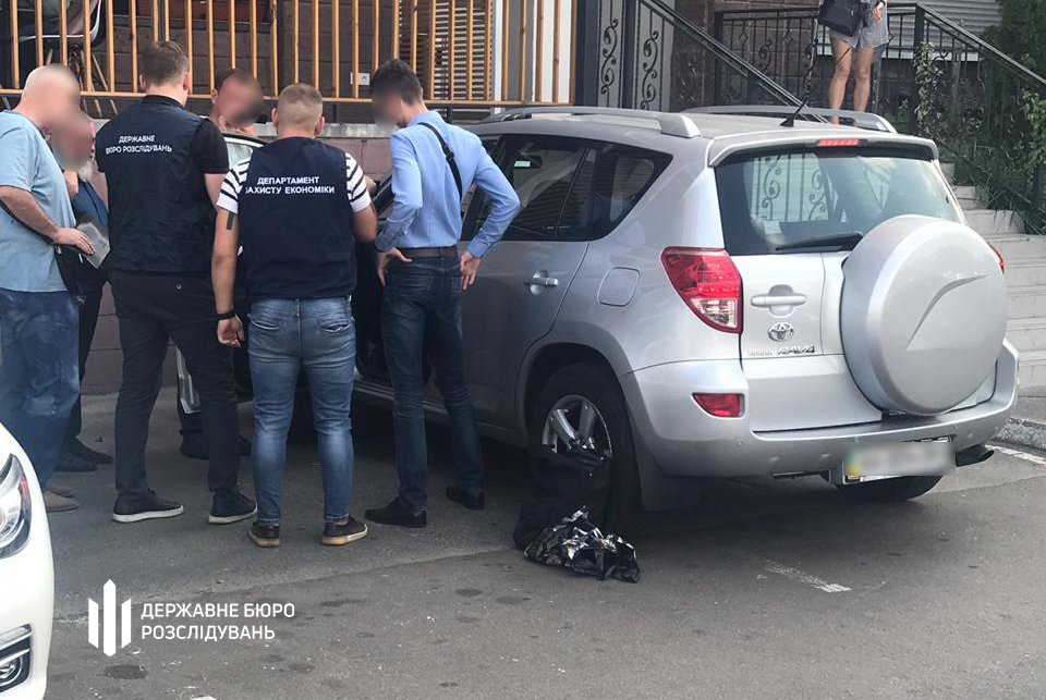 ГБР разоблачило топ-чиновников Полтавской таможни на систематическом вымогательстве взяток