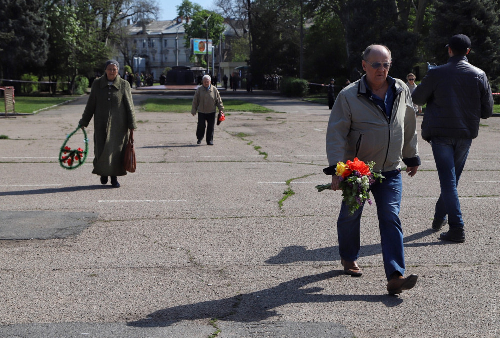 Годовщина 2 мая 2014 года: Новинский и Мураев привезли в Одессу несколько автобусов «поддержки» — СМИ (ФОТО)