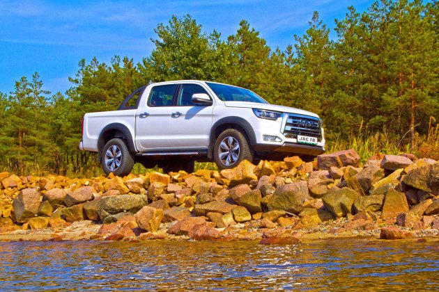 Китайский пикап JAC T8: первый украинский тест