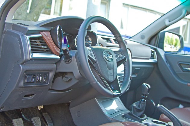 Китайский пикап JAC T8: первый украинский тест
