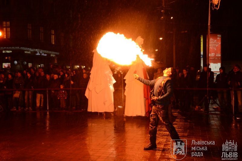 На открытии Чемпионата мира по шахматам во Львове показали пластическое представление