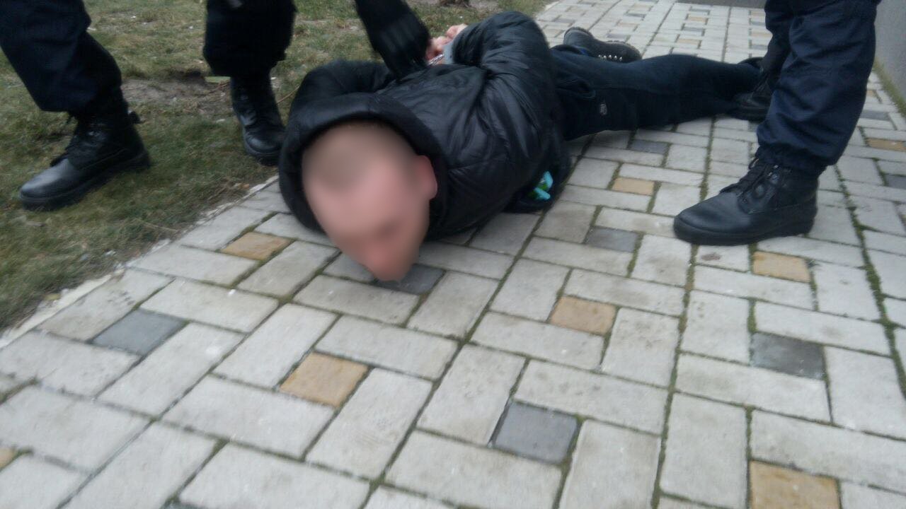 Нацполиция разоблачила должностных лиц ГМС на отмывании денег и сбыте наркотиков