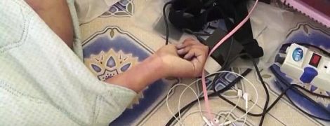 Нардепа Киву заскочили за дивним заняттям в Раді: він смикав свій пах після спілкування з Юлею конкурс краси