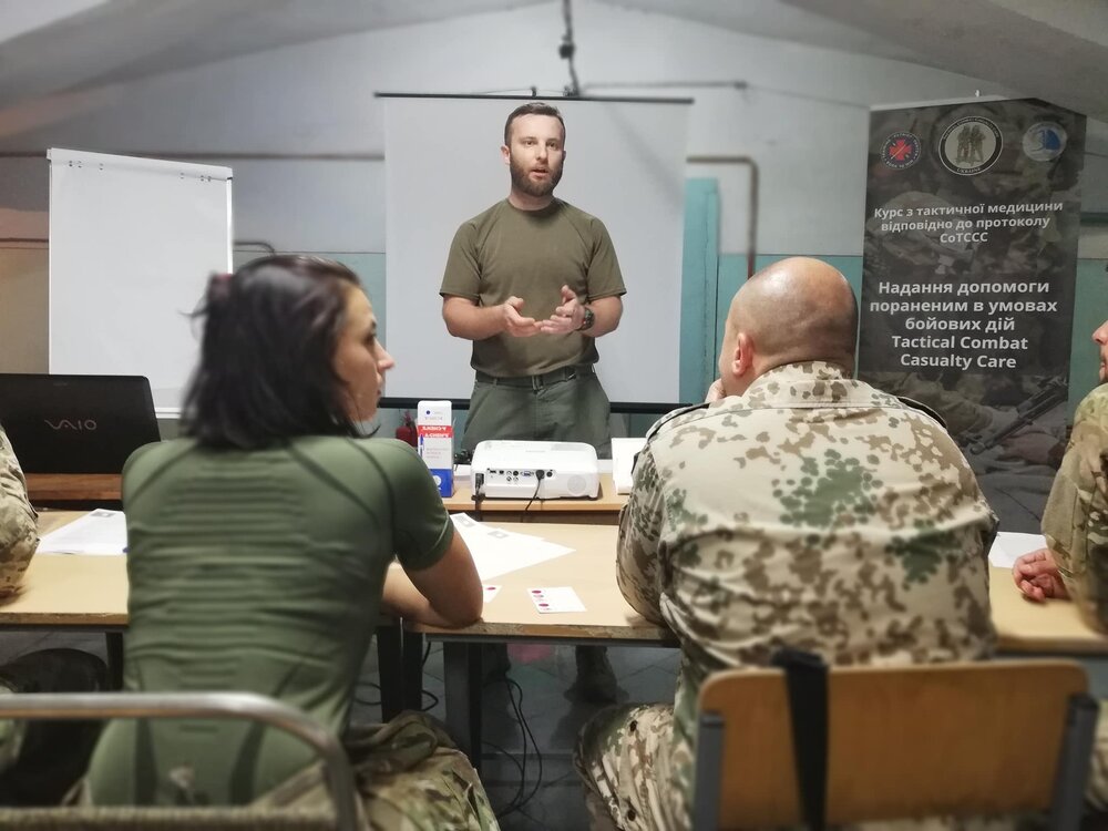 Остановилось сердце: как спасти человека, у которого случился сердечный приступ