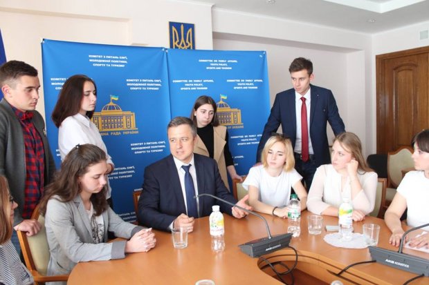 Почему настолько много детей в Украине воспитывается в неполных семьях: детский омбудсмен