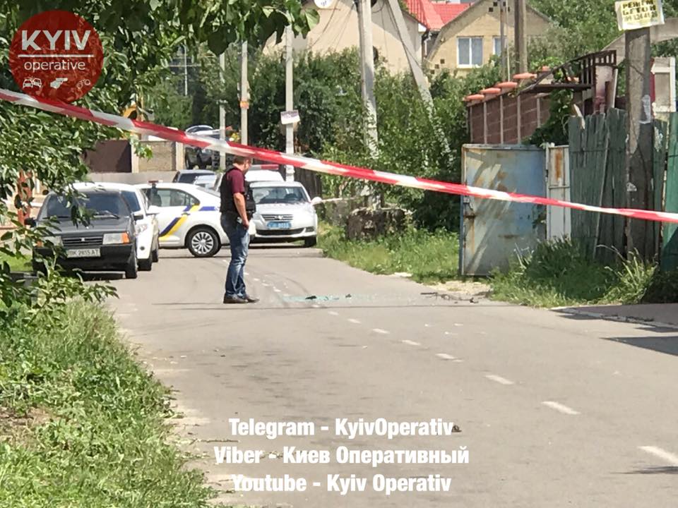 Под Киевом возле ресторана расстреляли и ограбили мужчину - полиция ввела план Перехват (фото, видео)