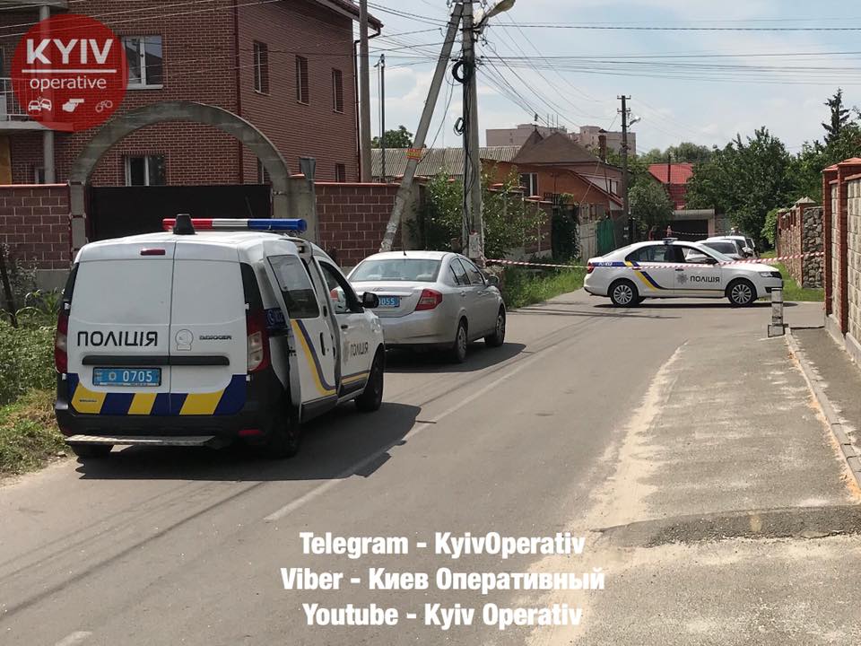 Под Киевом возле ресторана расстреляли и ограбили мужчину - полиция ввела план Перехват (фото, видео)