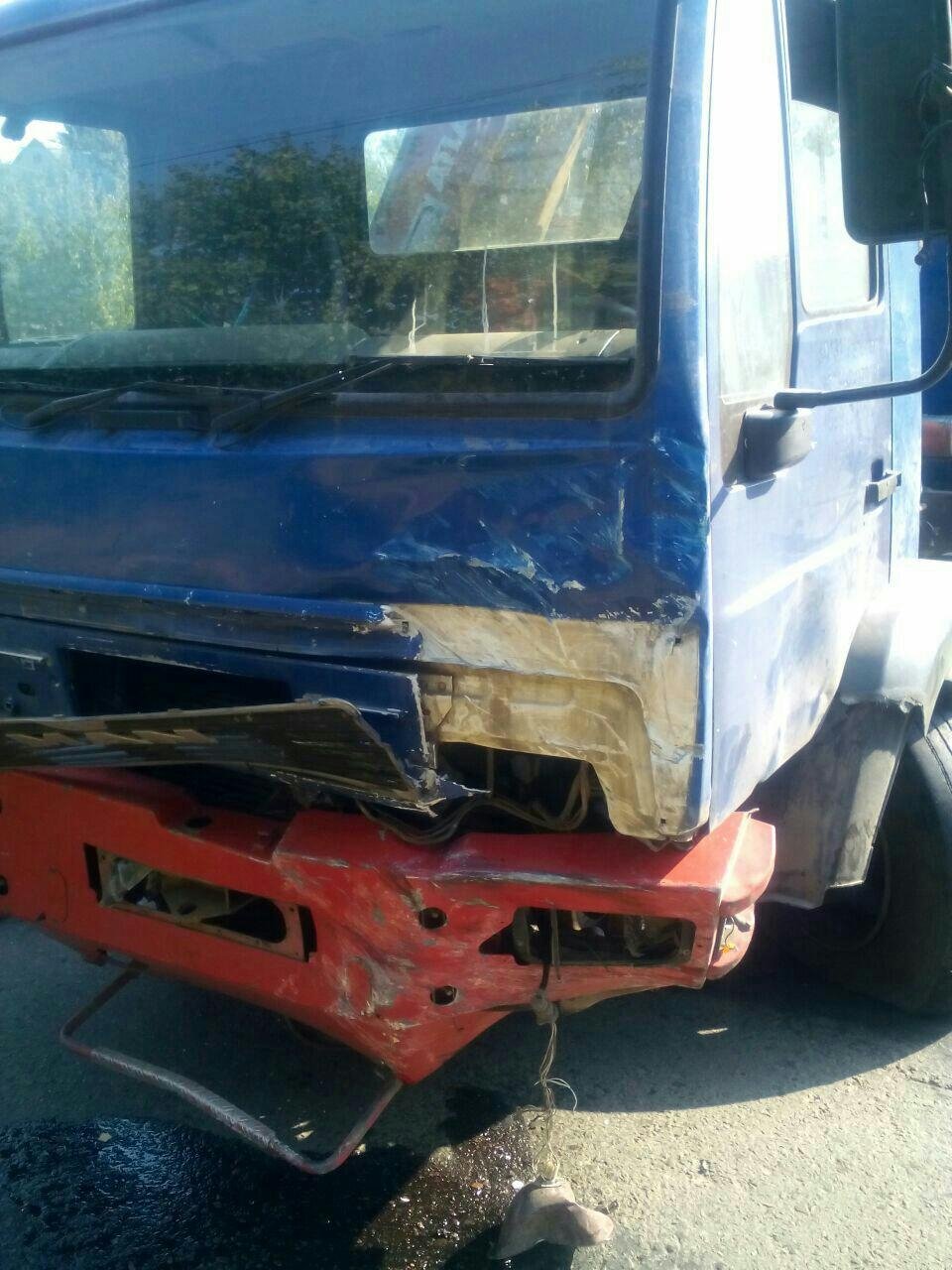Под Ровно при столкновении легковушки и грузовика погибли 3 человека, в том числе двое детей