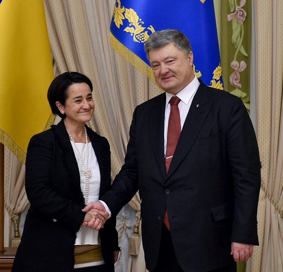 Порошенко принял верительные грамоты от послов Индонезии, Вьетнама, Австралии и Испании