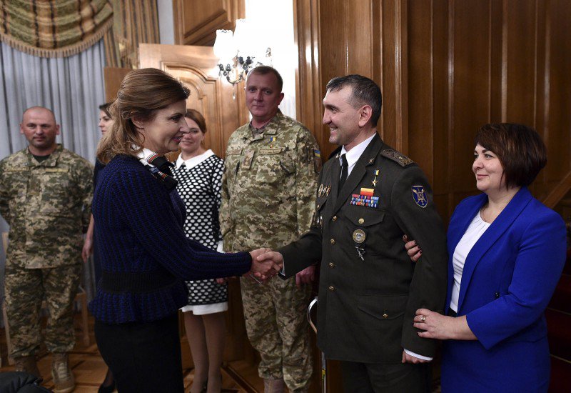 Порошенко встретился с военнослужащими-Героями Украины