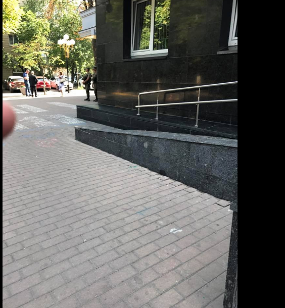 Приемную Генпрокуратуры в Киеве экстренно закрыли и оцепили Нацгвардией - адвокат