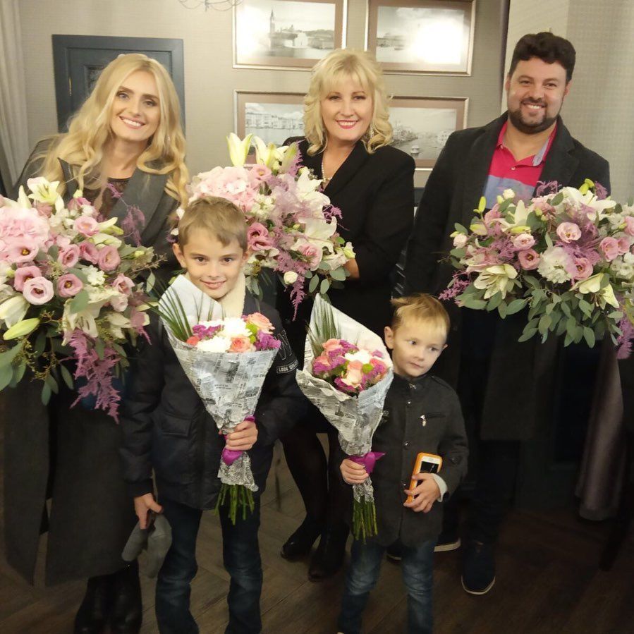 Ірина Федишин засипала Мережу родинними знімками